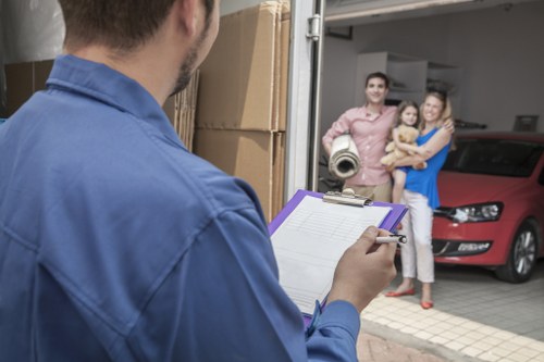 Local van service for flat moves near South Kensington