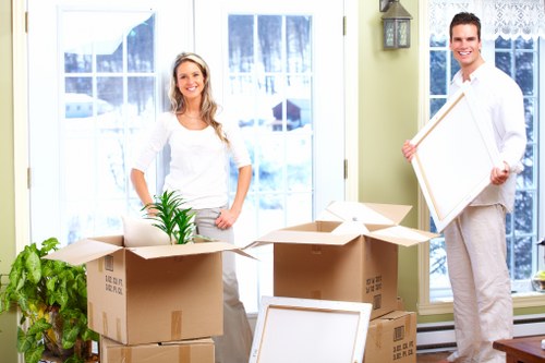 Careful removals service for flats and houses in South Kensington